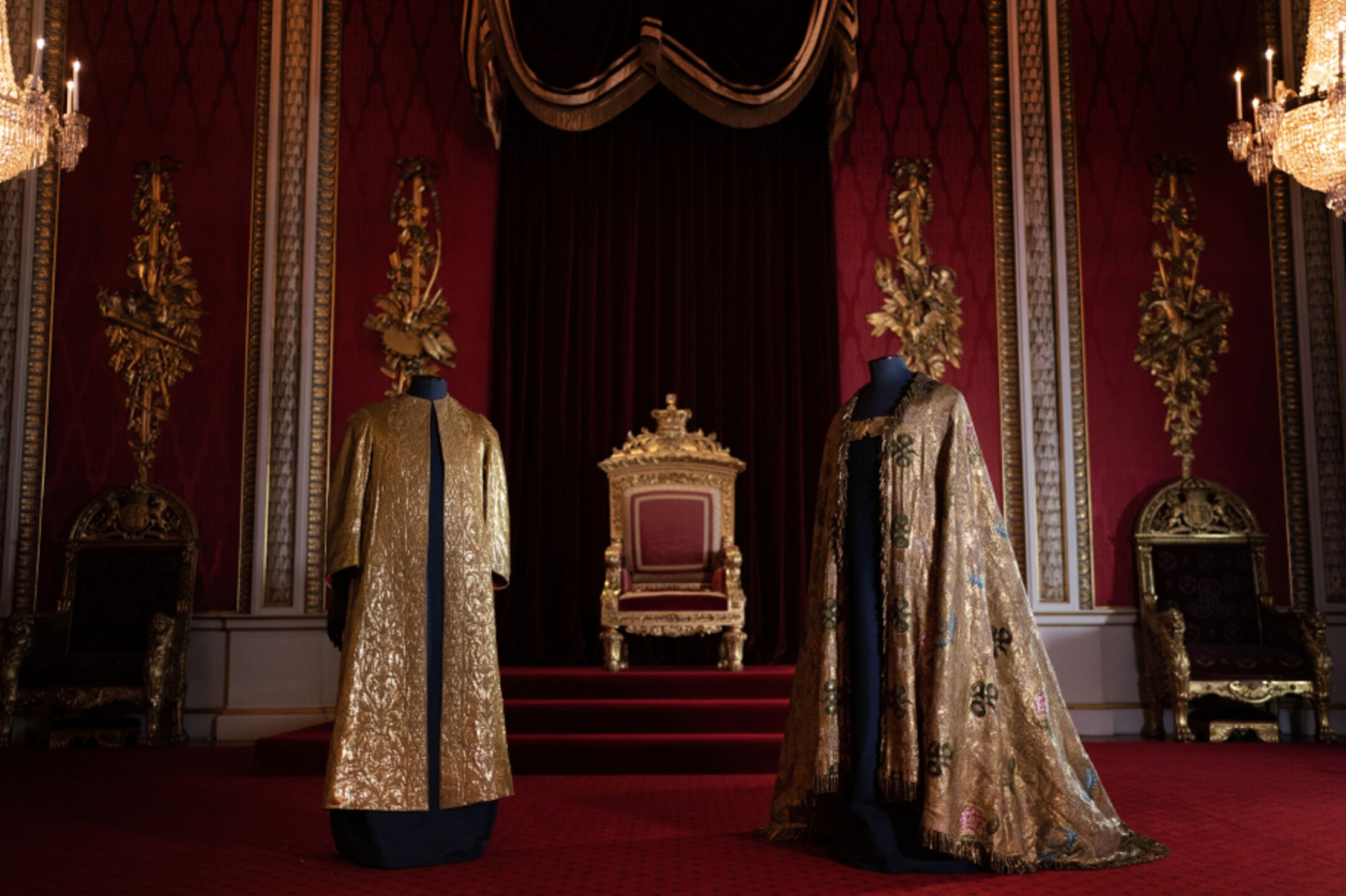VJ_Coronation_Vestments_02-1