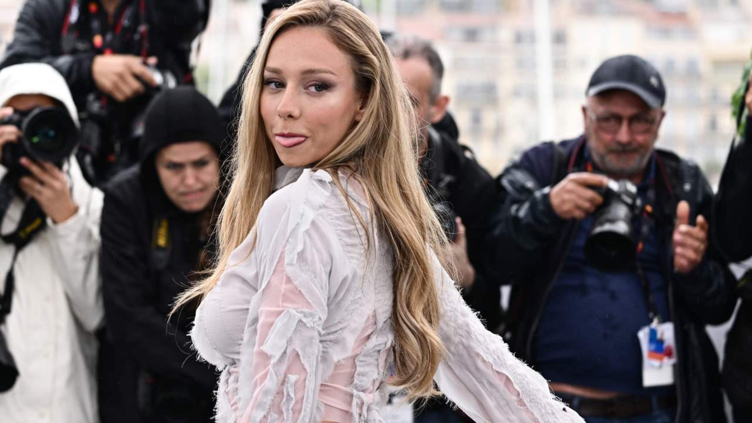ester-esposito-cannes-afp