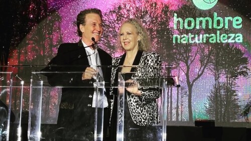 emmanuel-mercedes-esposa (2).jpg