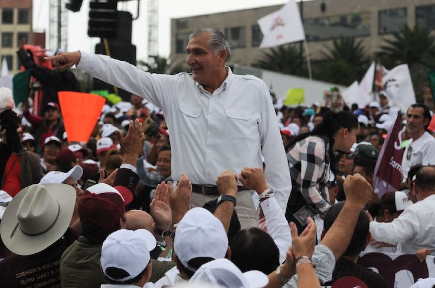 Cierre Asamblea Informativa CDMX Adán Augusto López (2)