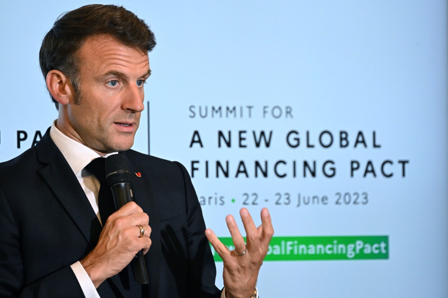 FRANCE-POLITICS-DIPLOMACY-ECONOMY-CLIMATE-SUMMIT