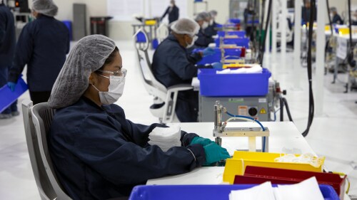 Mujer trabajo mujer trabajando, empleo