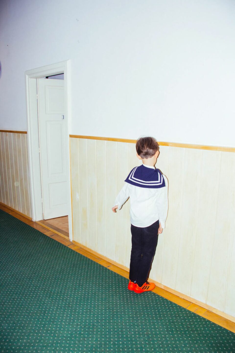 Karolina-Wojtas-sistema-educativo-rigido-militarista-fotos-8-853x1280