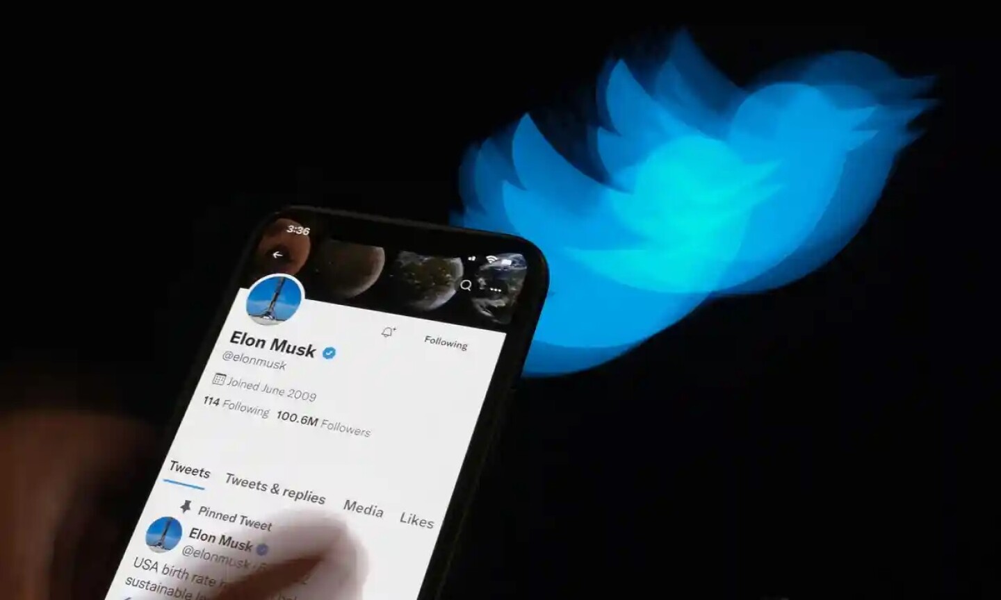 musk_considera_cobrar_veinte_dólares_al_mes_por_cuentas_verificadas_twitter