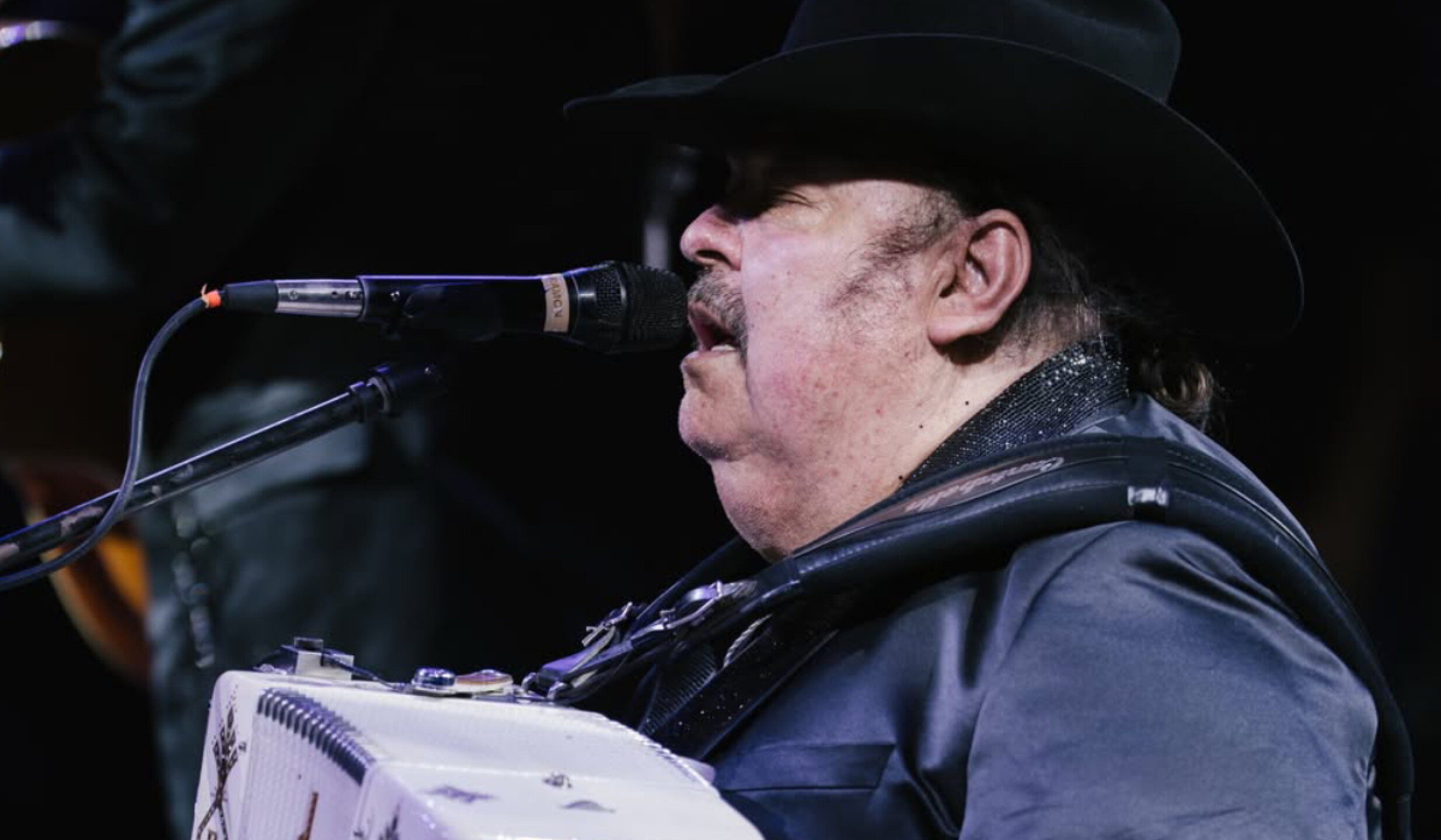 E Ramon Rey Demandan a Ramón Ayala Jr., hijo de 'El Rey del Acordeón', por ...