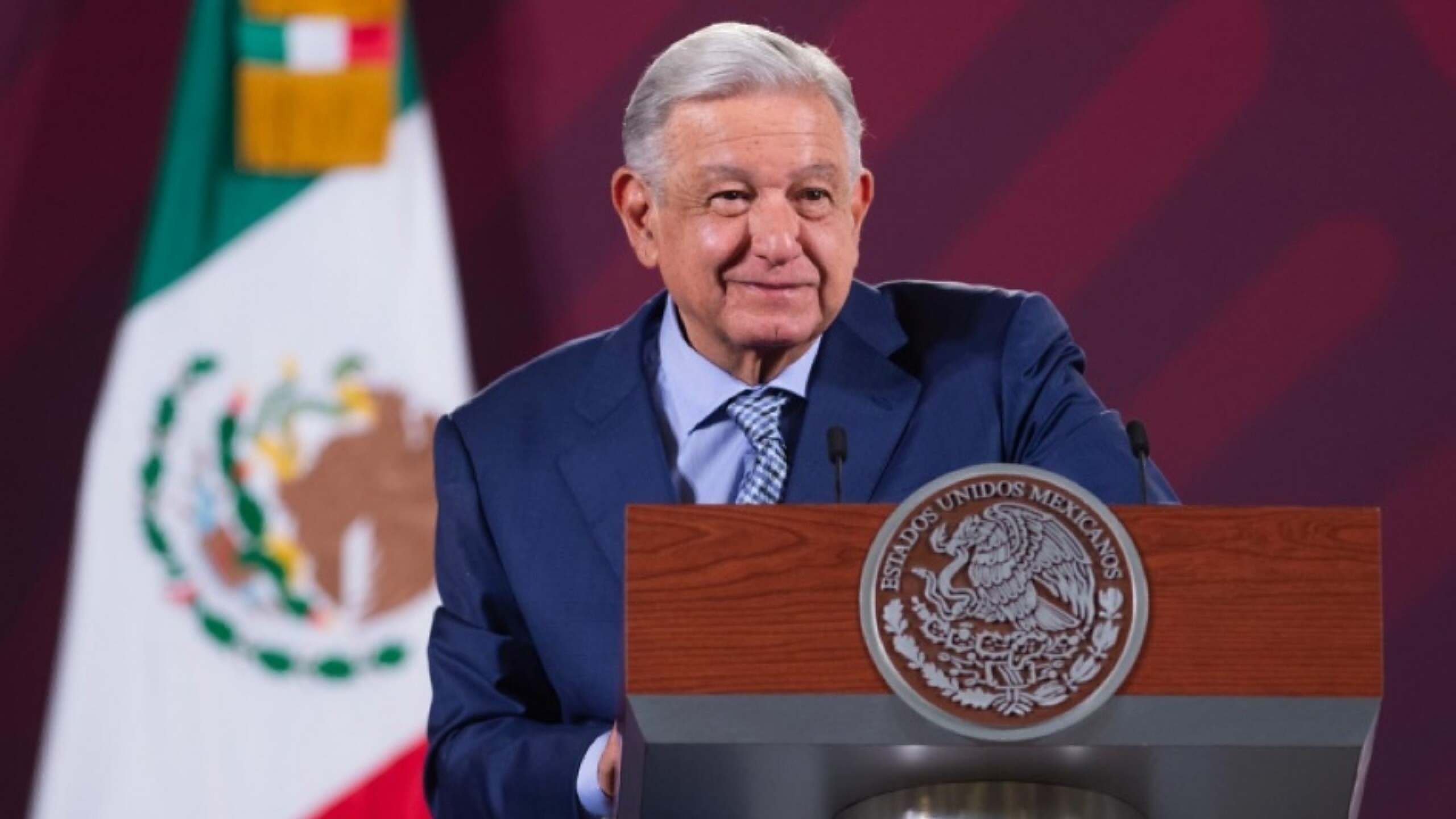 amlo-conferencia-candidatos-morena-ine