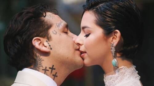 nodal comparte foto de boda con angela