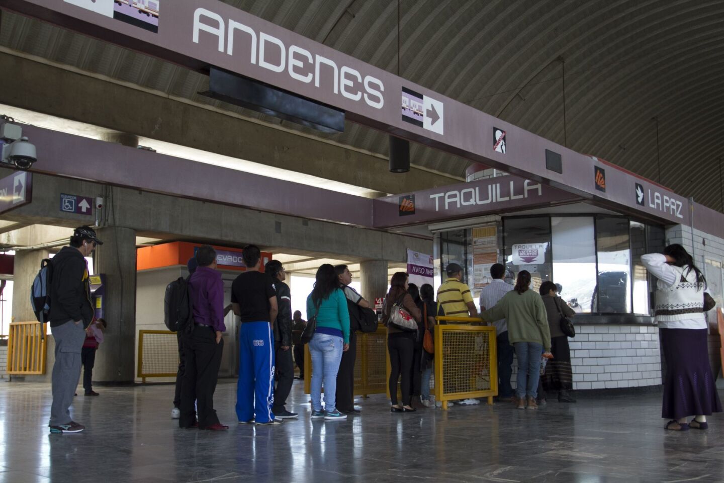 Restablecen servicio en Línea A del Metro