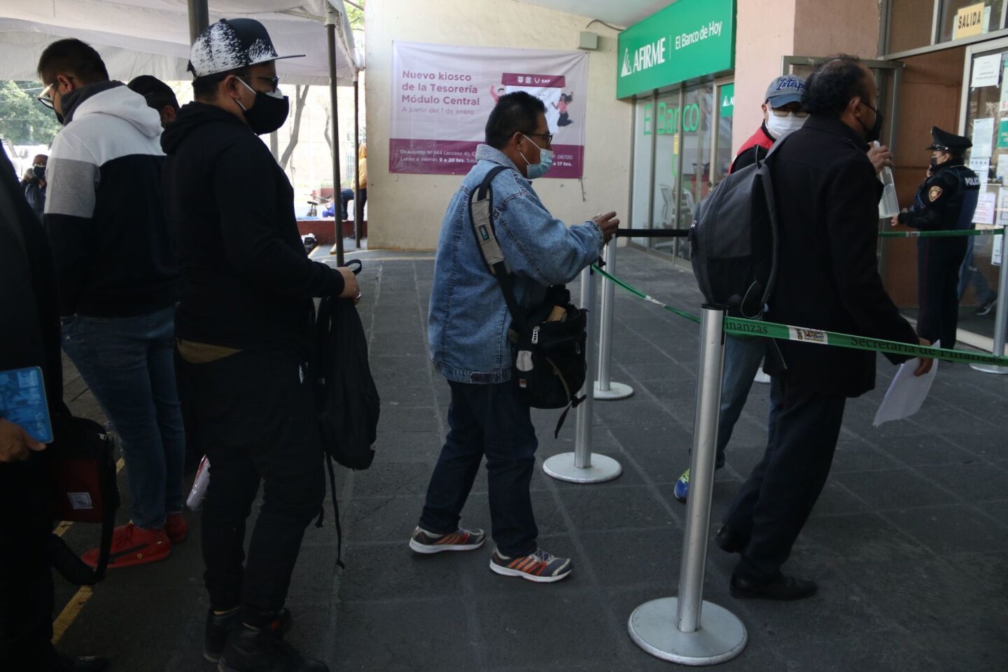 Filas Finanzas CDMX