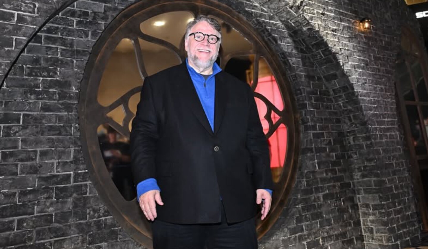 guillermo del toro contra la inteligencia artificial(2).jpg