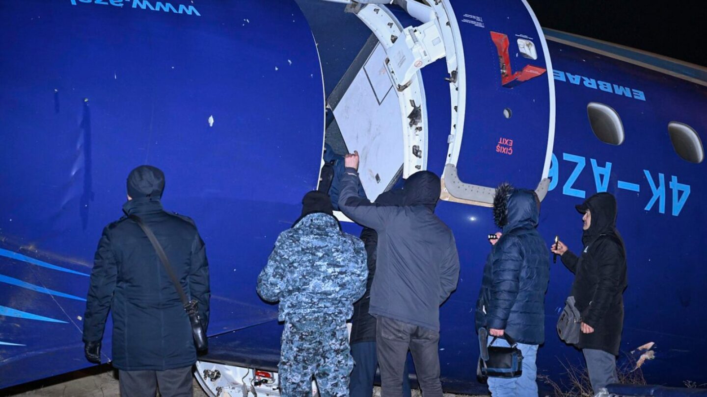 accidente avión de pasajeros de Azerbaiyán Airlines (AZAL)