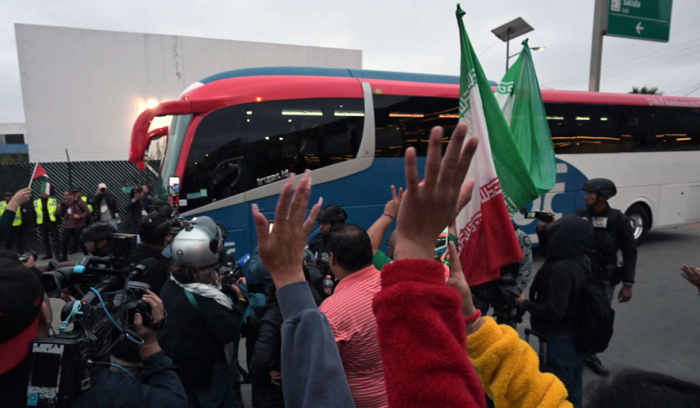 Mundial 2026 La Selecci n De Ir n Ya Est En M xico As Recibieron A mundial-2026-la-selecci-n-de-ir-n-ya-est-en-m-xico-as-recibieron-a