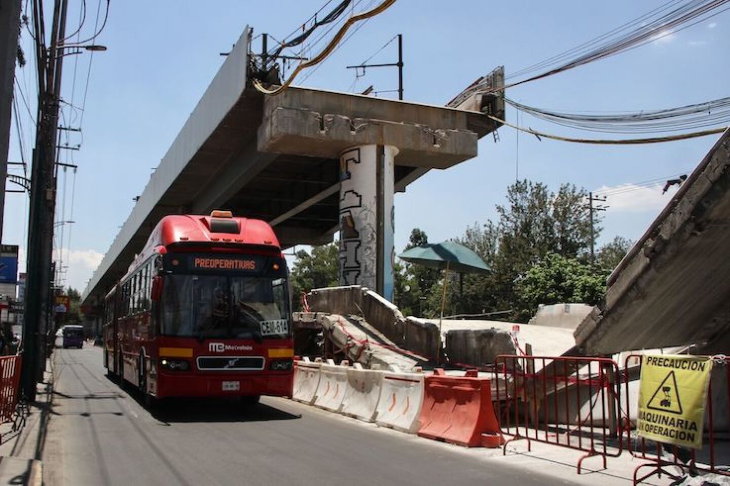 Recorrido de prueba del Metrobús a días de la implementación de una línea provisional.