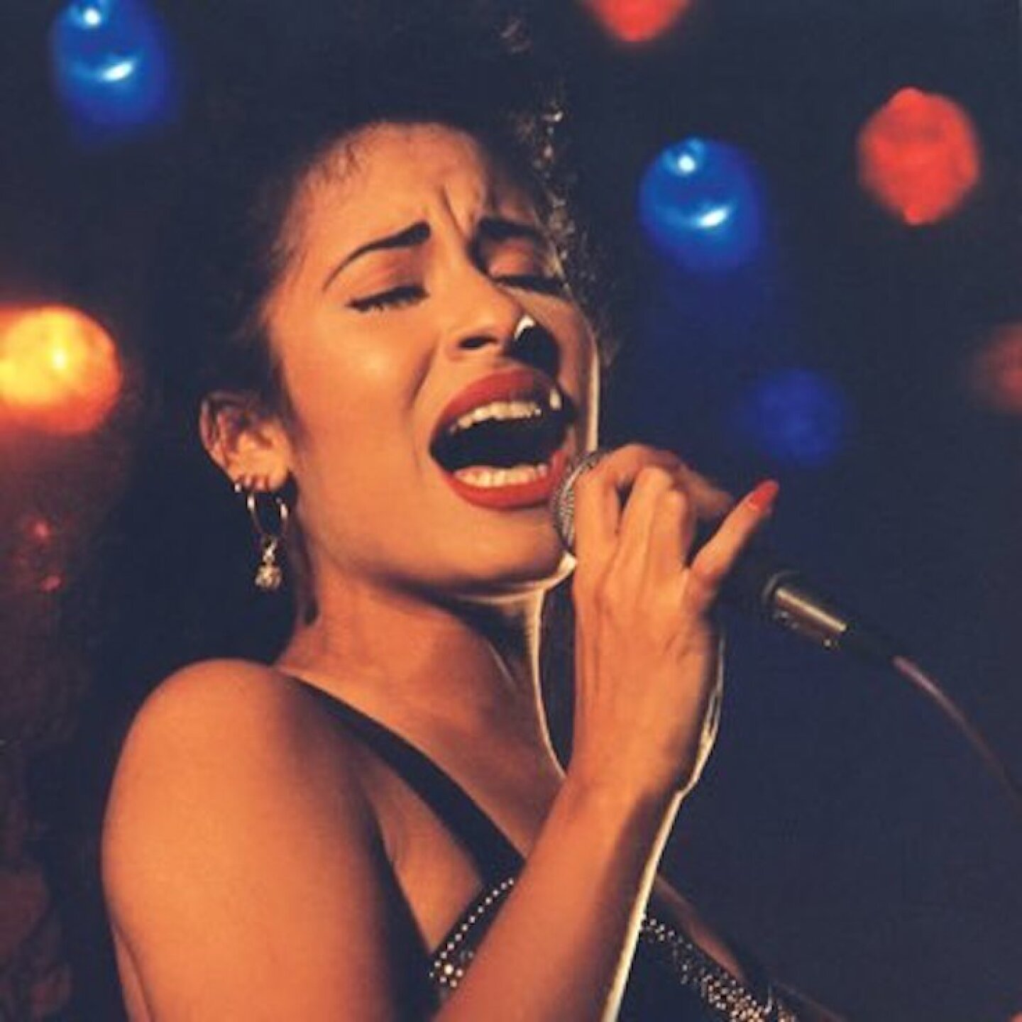 foto:@selenaqofficial