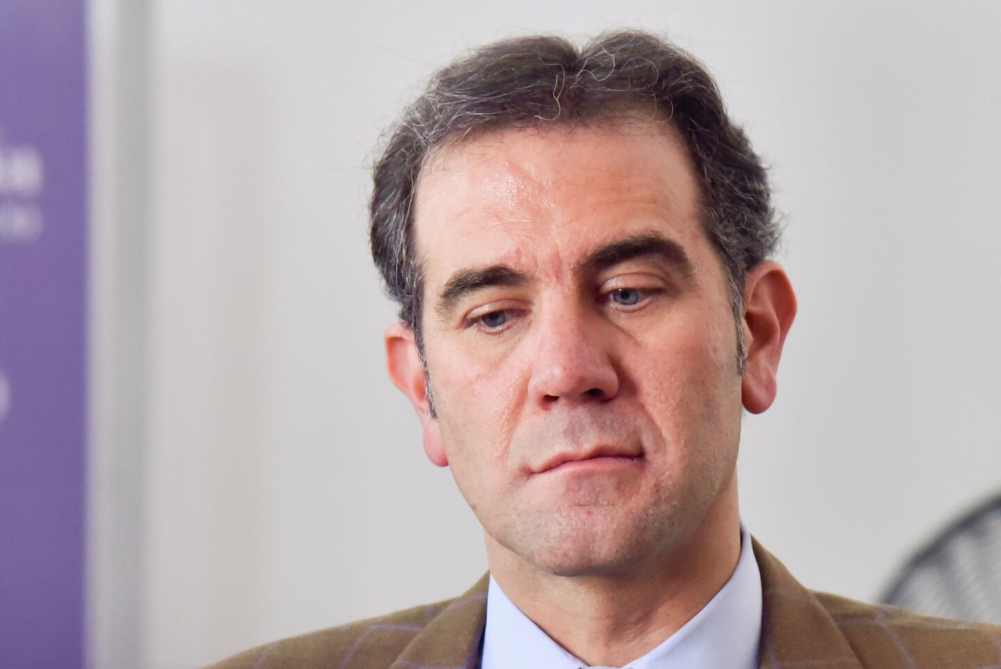 Lorenzo Córdova, exconsejero presidente del INE, impugnó una mención de un libro de texto gratuito