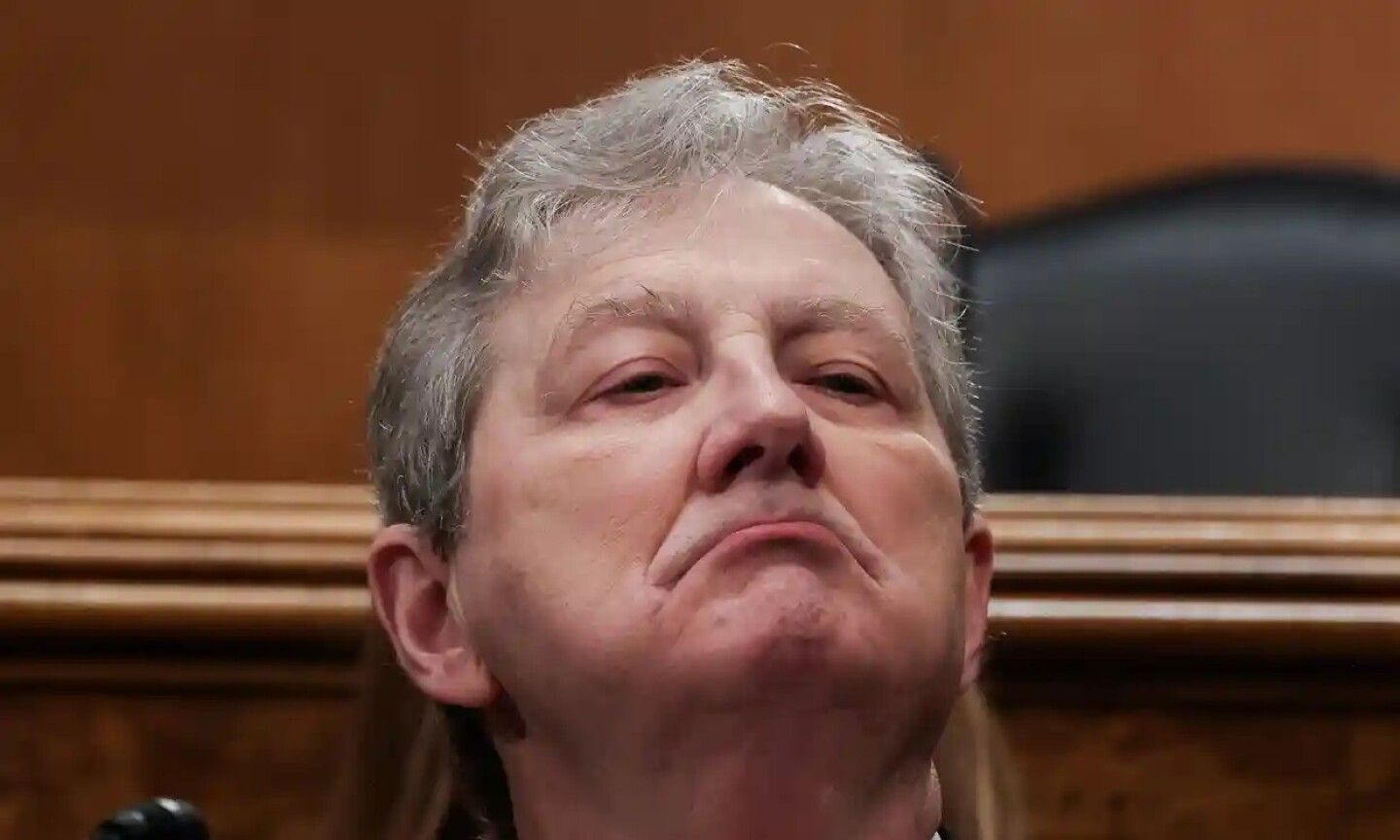 republicano_john_kennedy_habla_como_un_sureño_franco_o_como_el_gallo_claudio