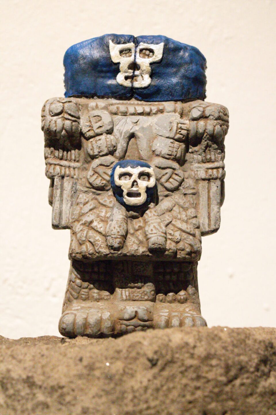 tropicos_modernidad_rodrigo_imaz_UCSJ_1-853x1280