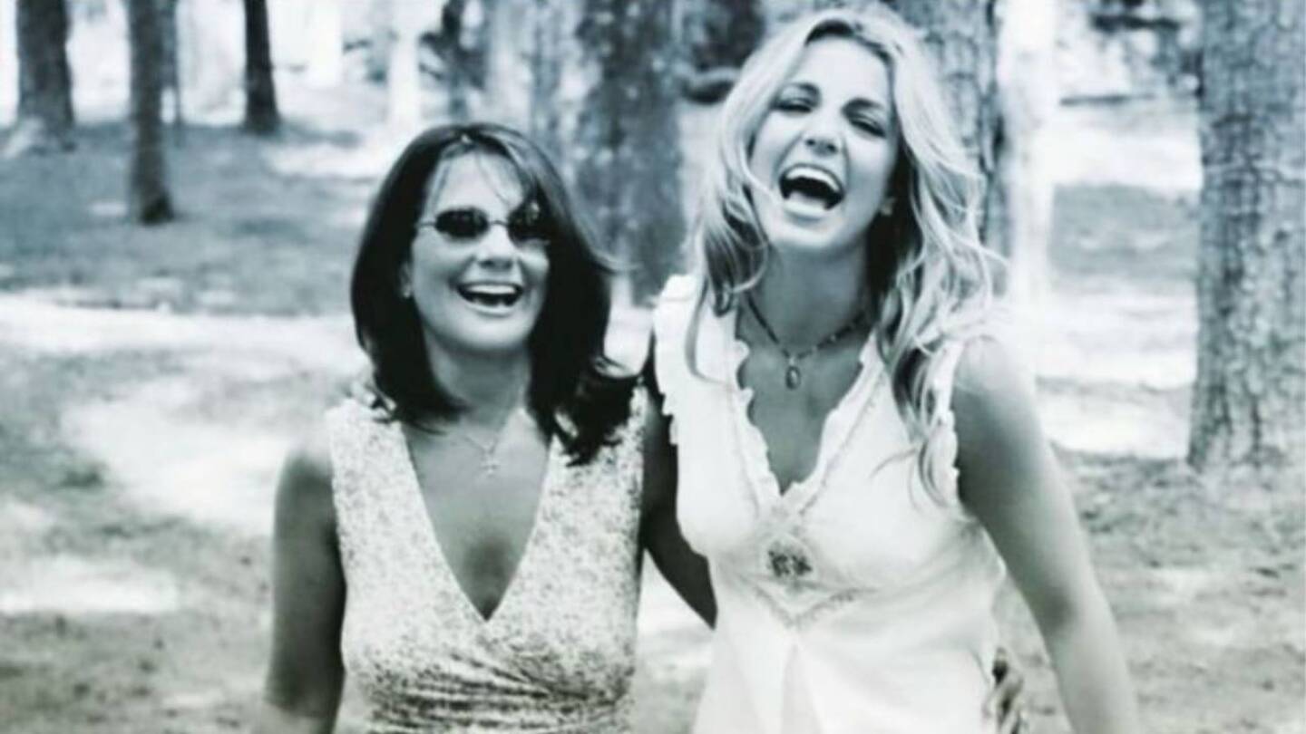 mama britney spears pide perdon
