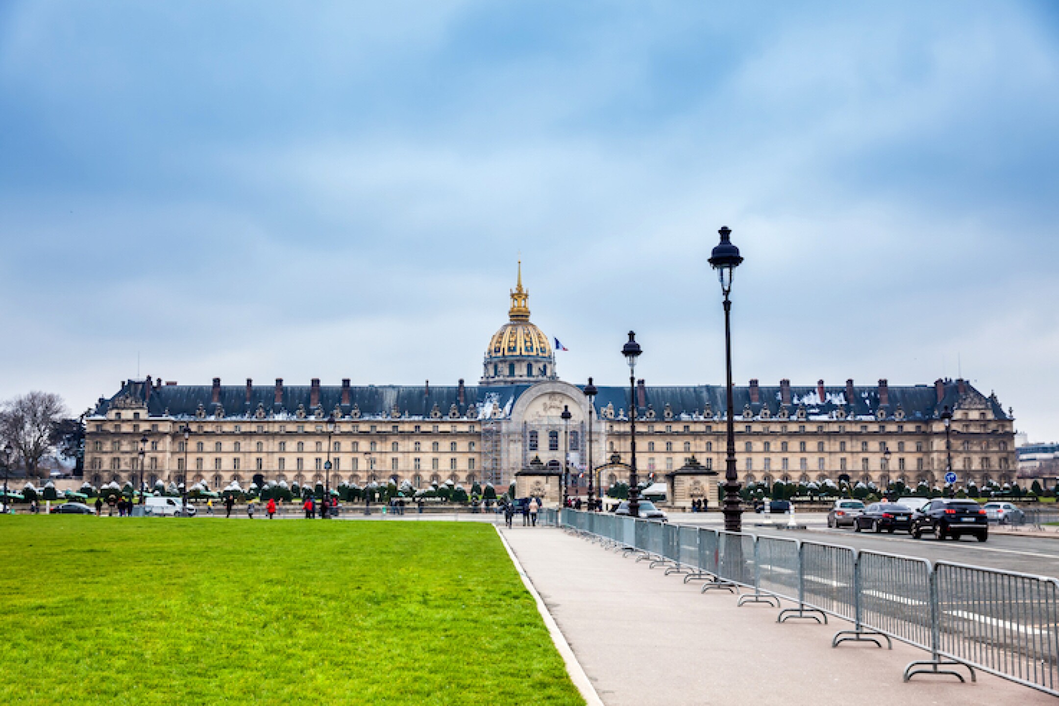 Paris,,France,-,March,,2018:,The,Army,Museum,Seen,From