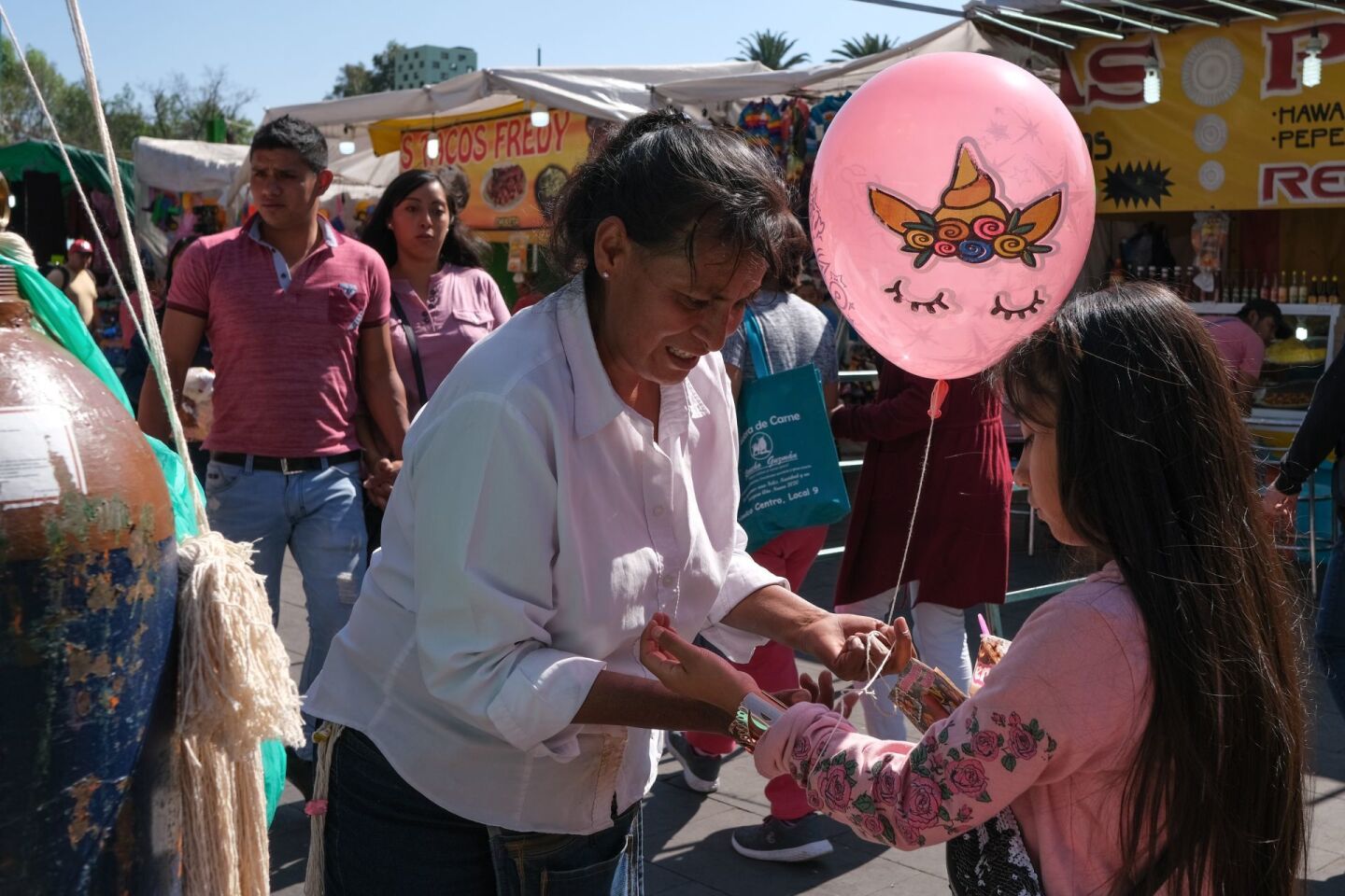 Por prohibición de plásticos, niños capitalinos no podrán mandar globo a Reyes Magos