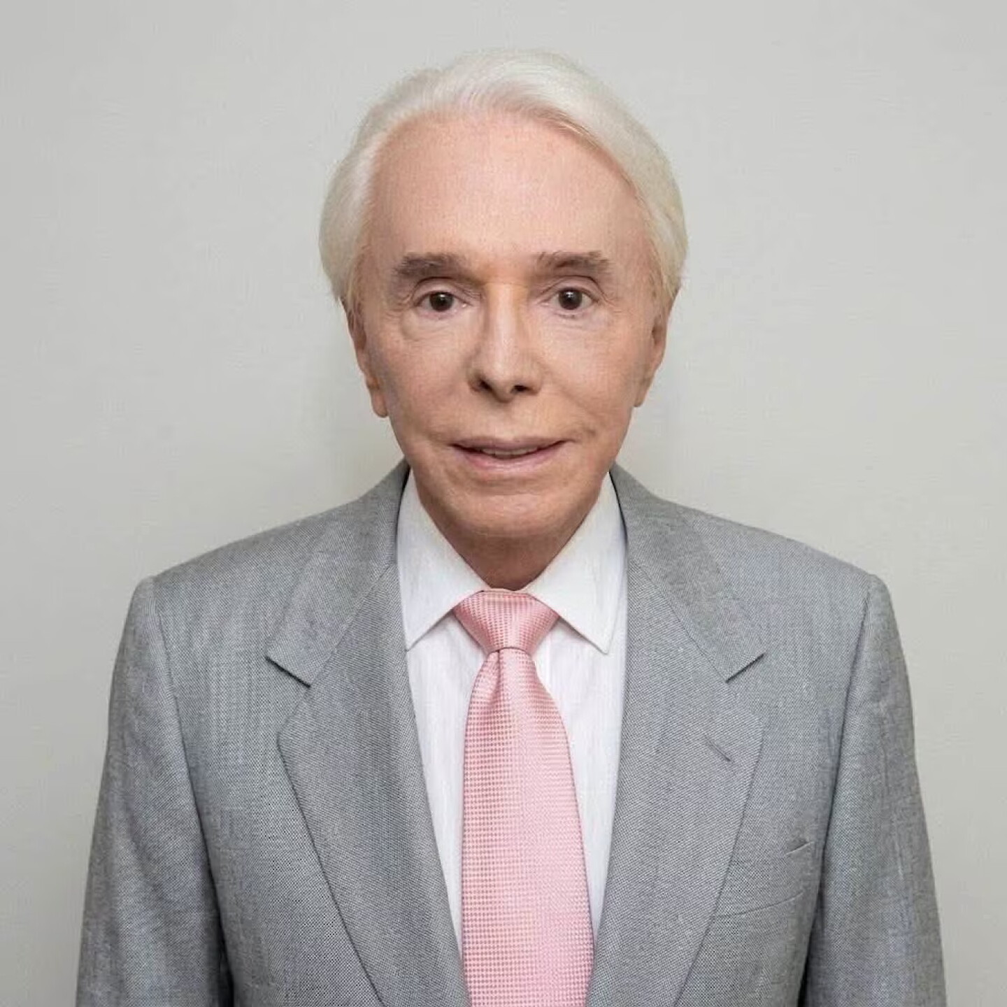 enrique guzman rejuvenecido(3).jpg