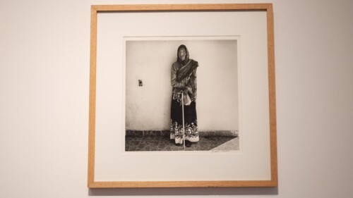 los_que_viven_en_la_arena_exposicion_graciela_iturbide