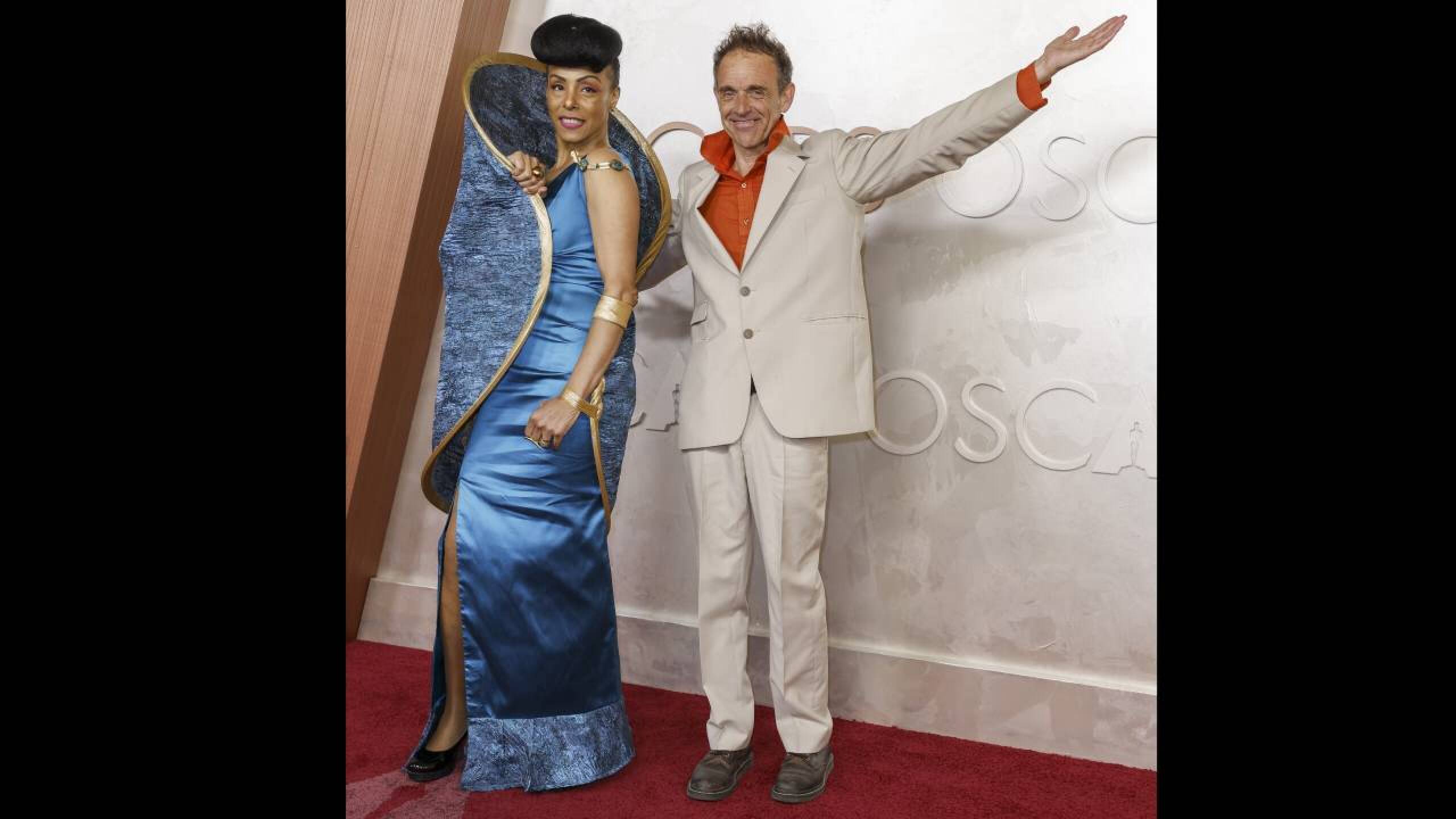 peores looks premios oscar 2025 Kayo Shekoni y Johan Grimonprez.jpg