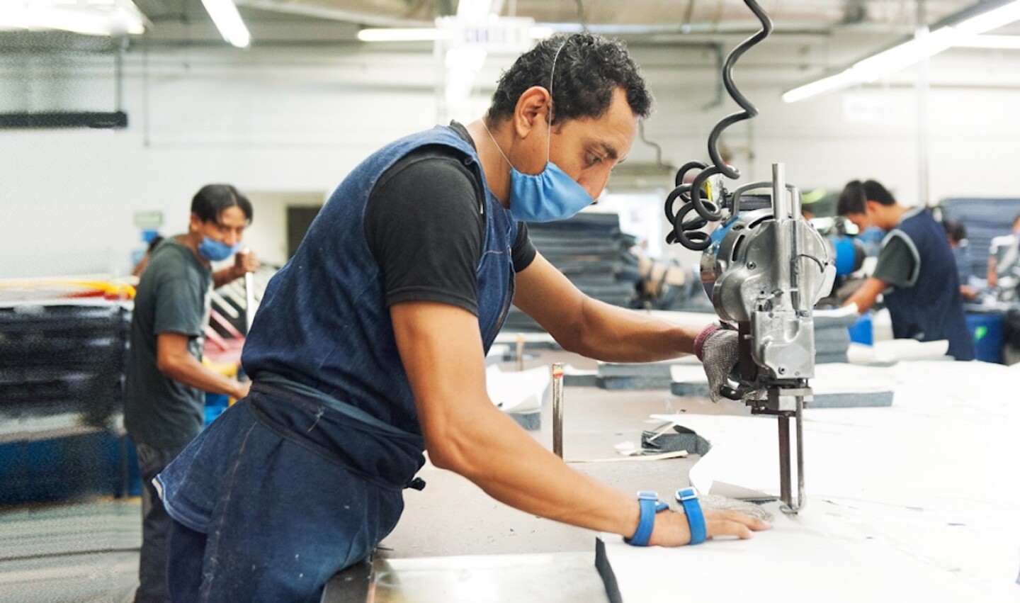 cuanto-me-deben-pagar-por-trabajar-en-dia-festivo