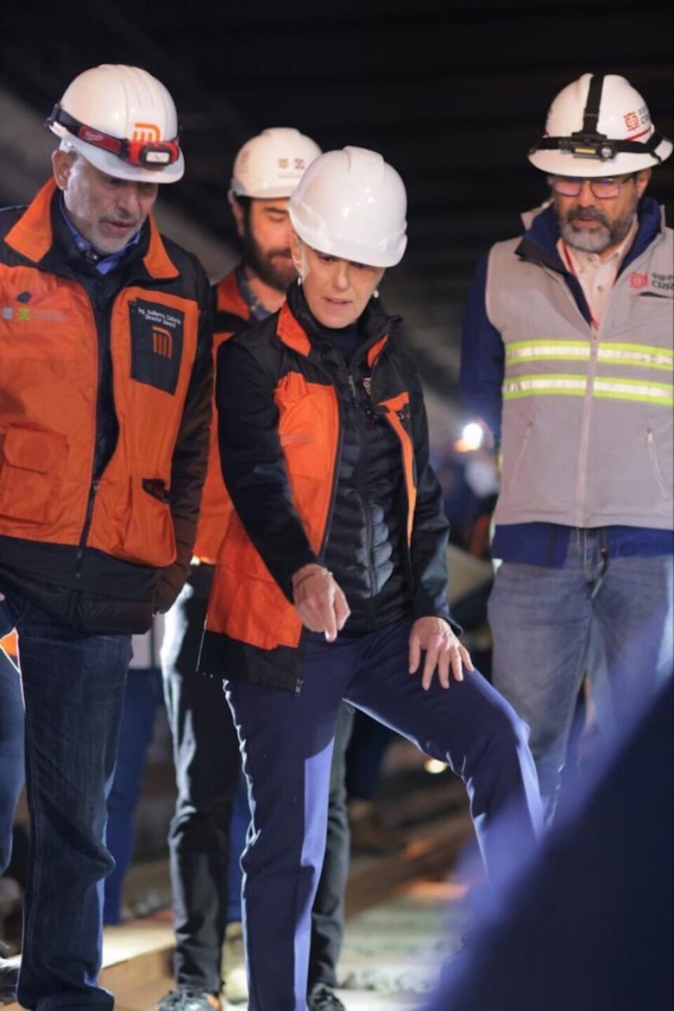 metro-linea-7-sheinbaum-854x1280