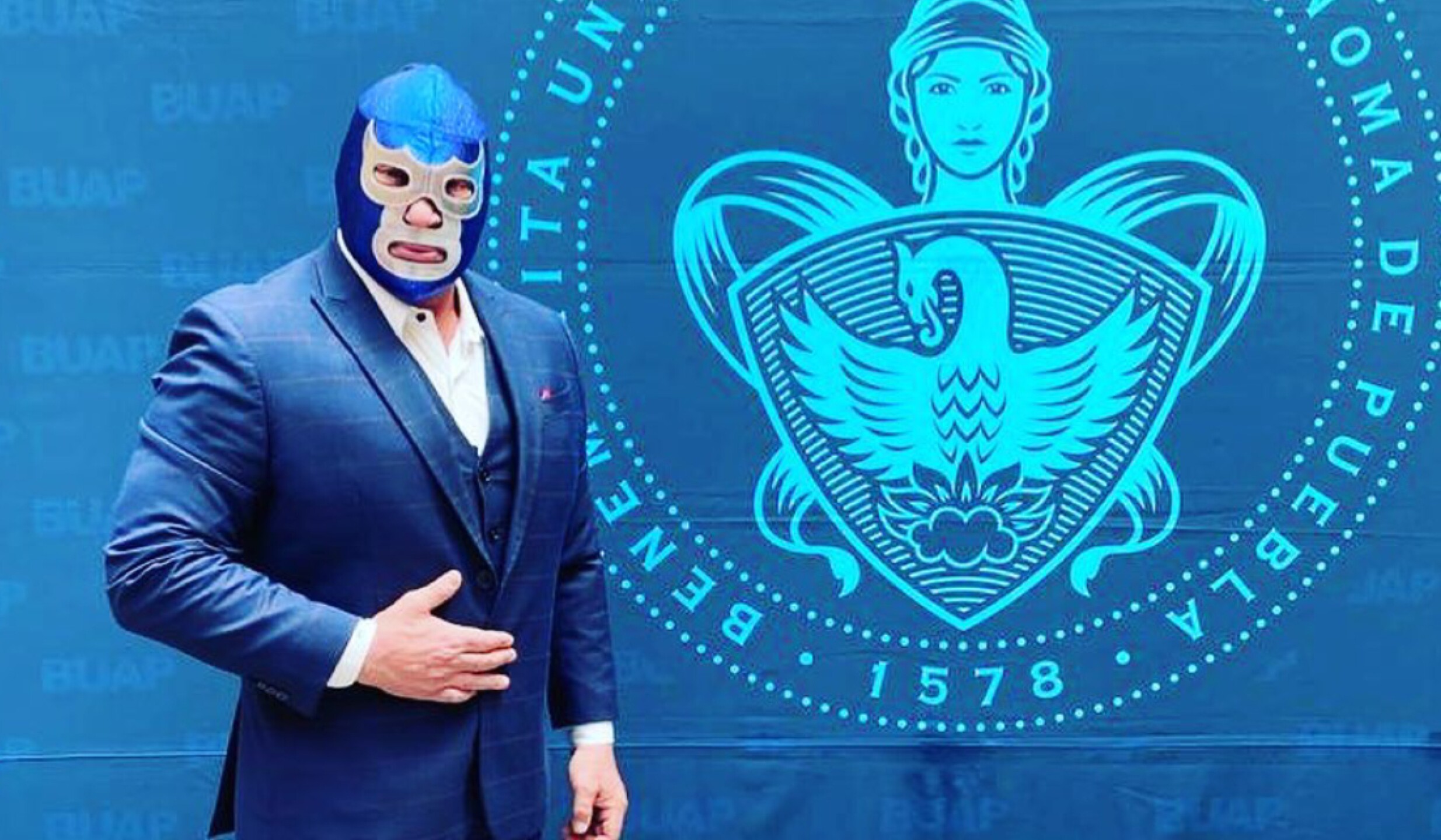 blue demon jr terapia intensiva(2).jpg