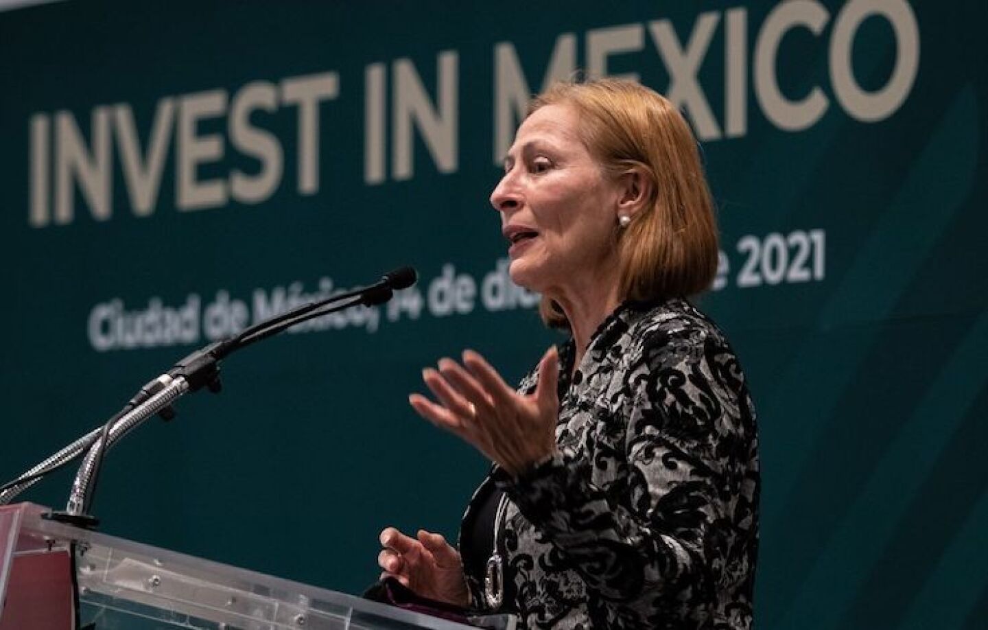 Tatiana Clouthier Carrillo, secretaria de economía durante la presentación de Invest un Mexico una plataforma que asesorará a inversionistas extranjeros para su establecimiento y expansión en México. La presentación se llevo cabo en la secretaría