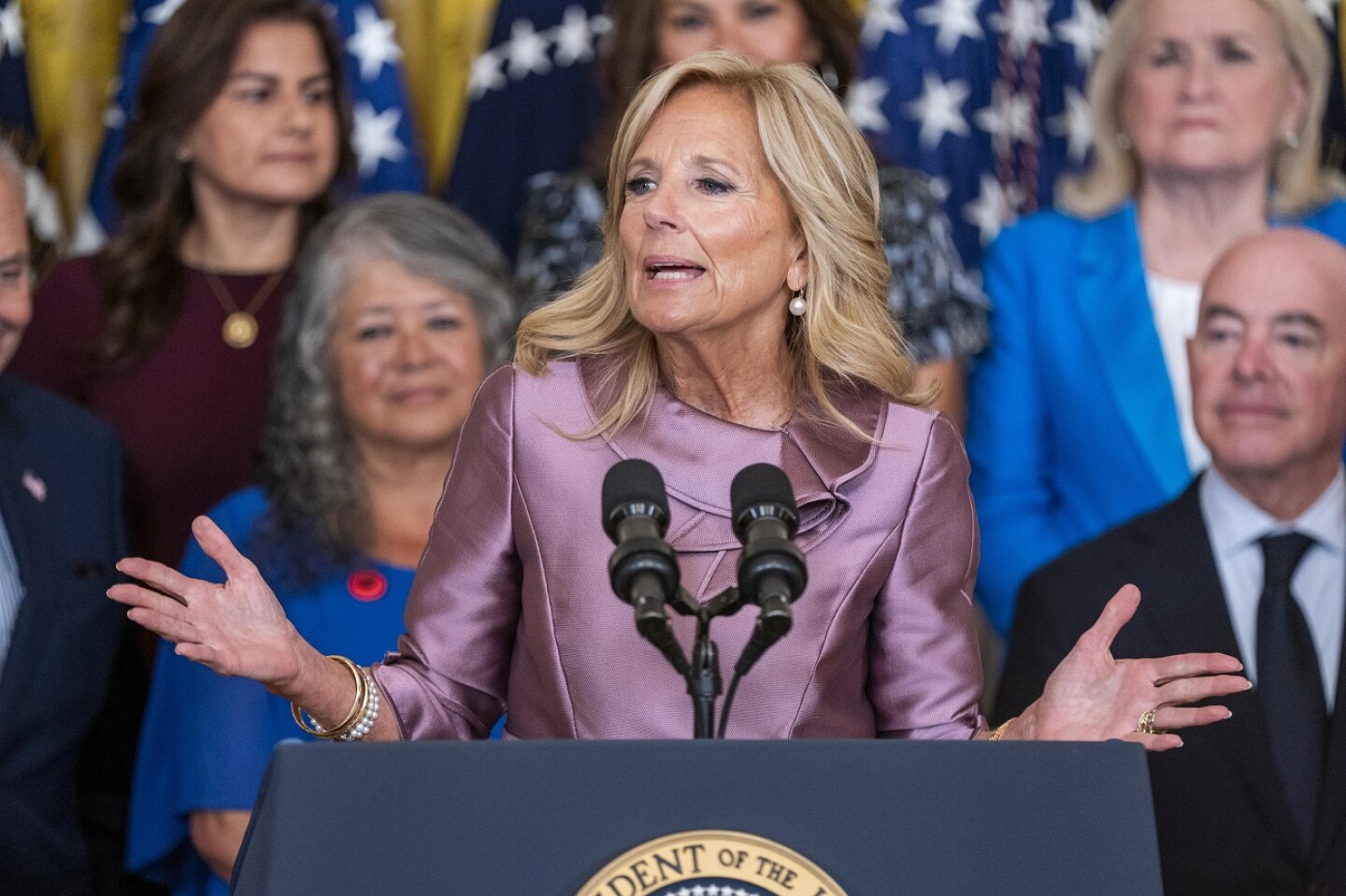 Jill Biden, ancla del presidente y la voz que más le anima a seguir con la campaña