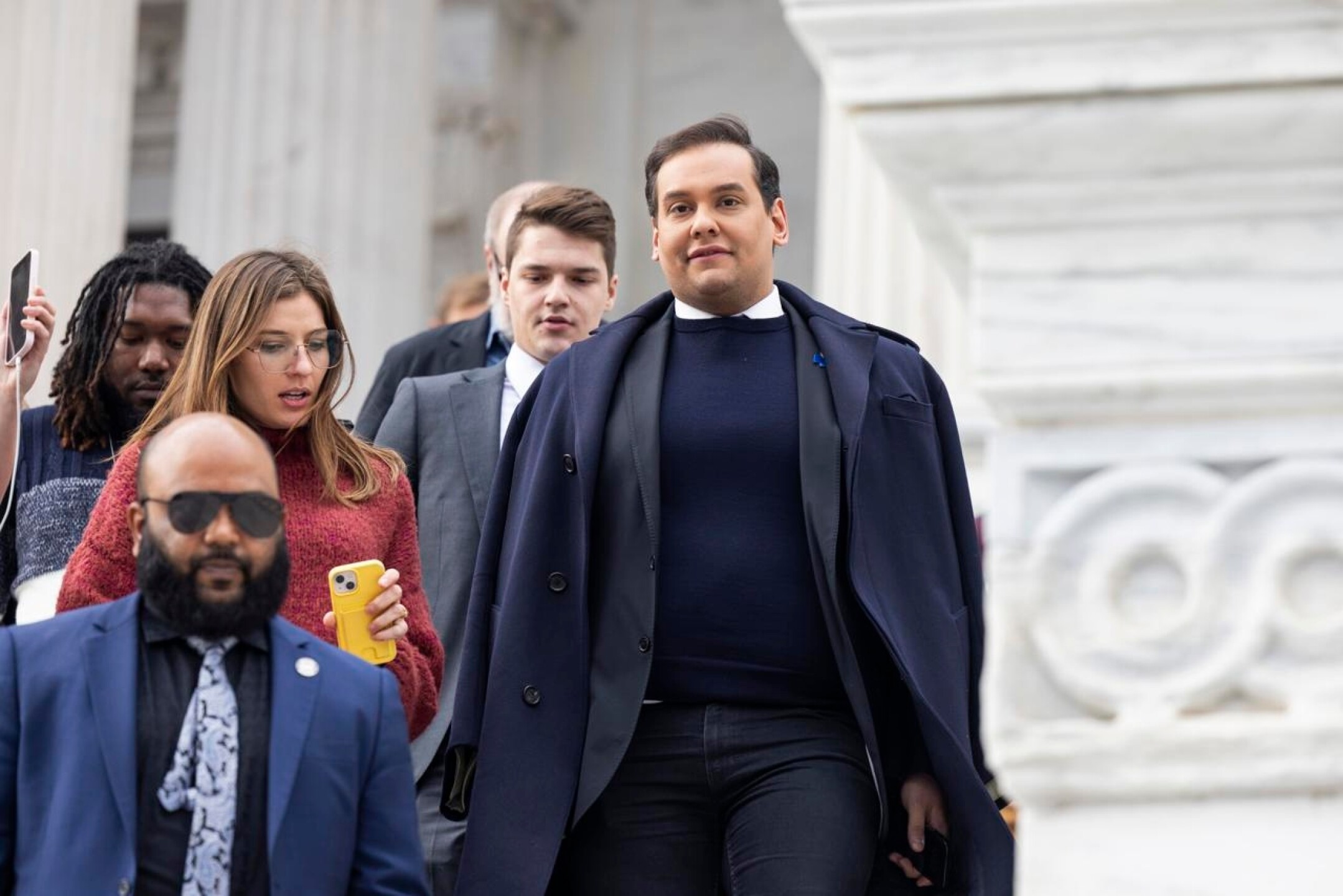 george-santos-al-salir-del-congreso