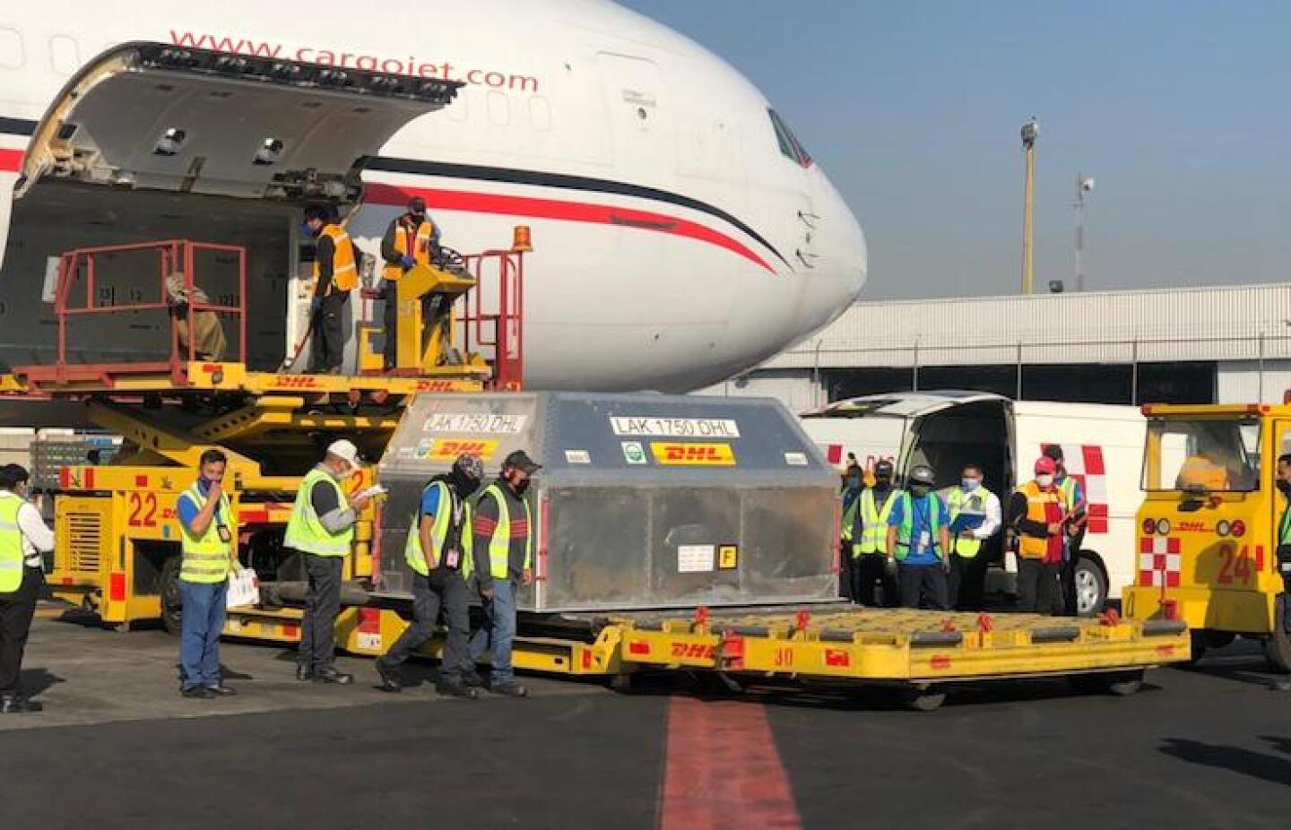 f5553309-4a3c-4b5c-acf0-e34bf4085ed3