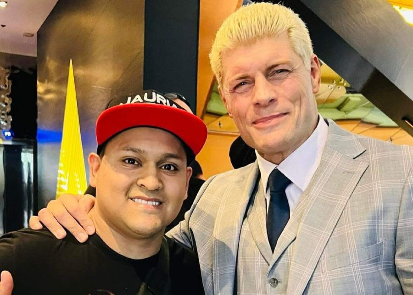 ¡Orgullo mexicano! José Sanz, será el diseñador de botas para WrestleMania XL