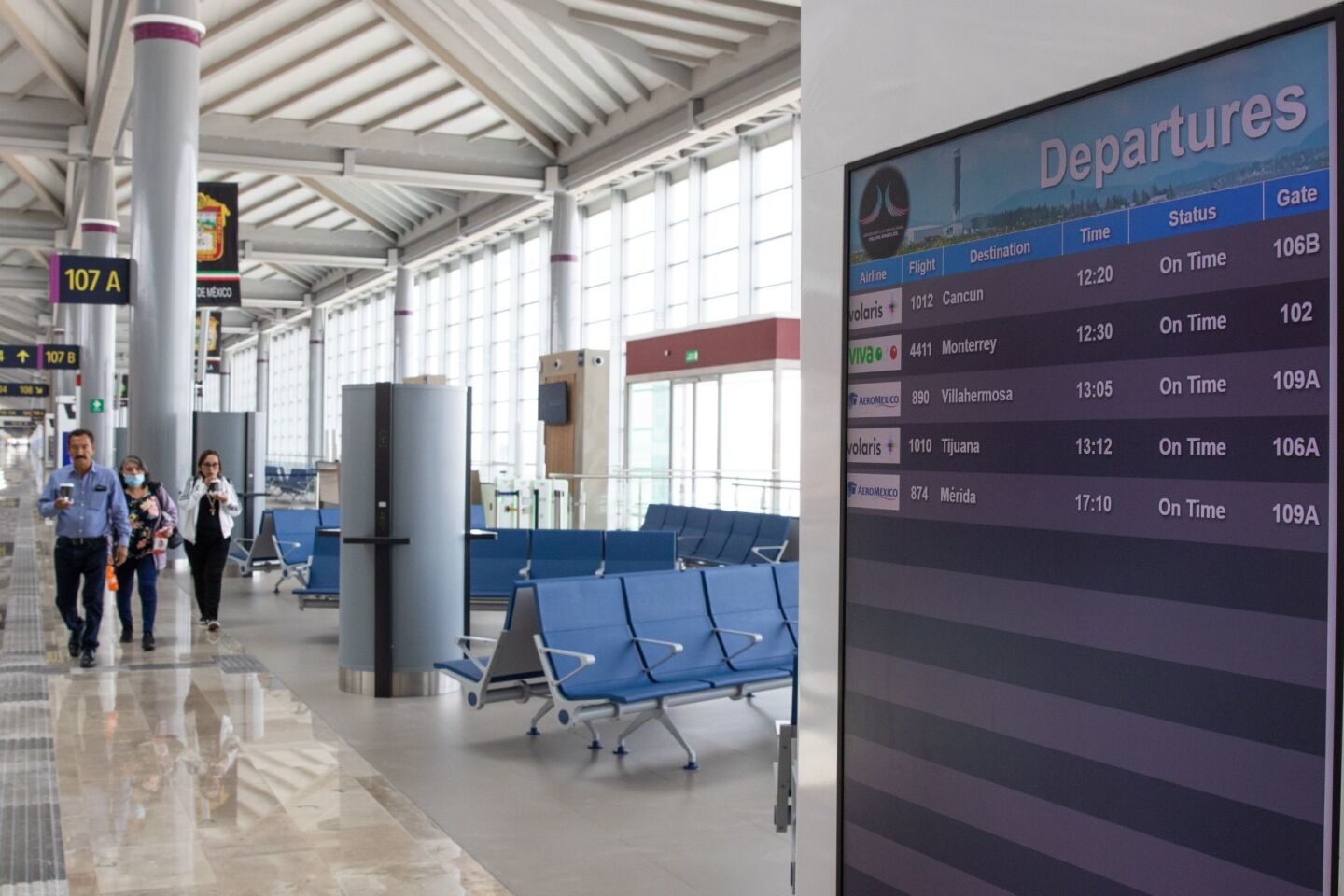El gobierno federal anunció que a partir de septiembre se realizarán 100 operaciones diarias en el Aeropuerto Internacional Felipe Ángeles (AIFA), el día de hoy solo se realizan 12 vuelos diarios.