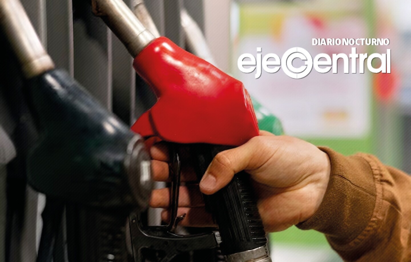 5 Promo 860 Baja cotización mundial de gasolina, pero en México sube