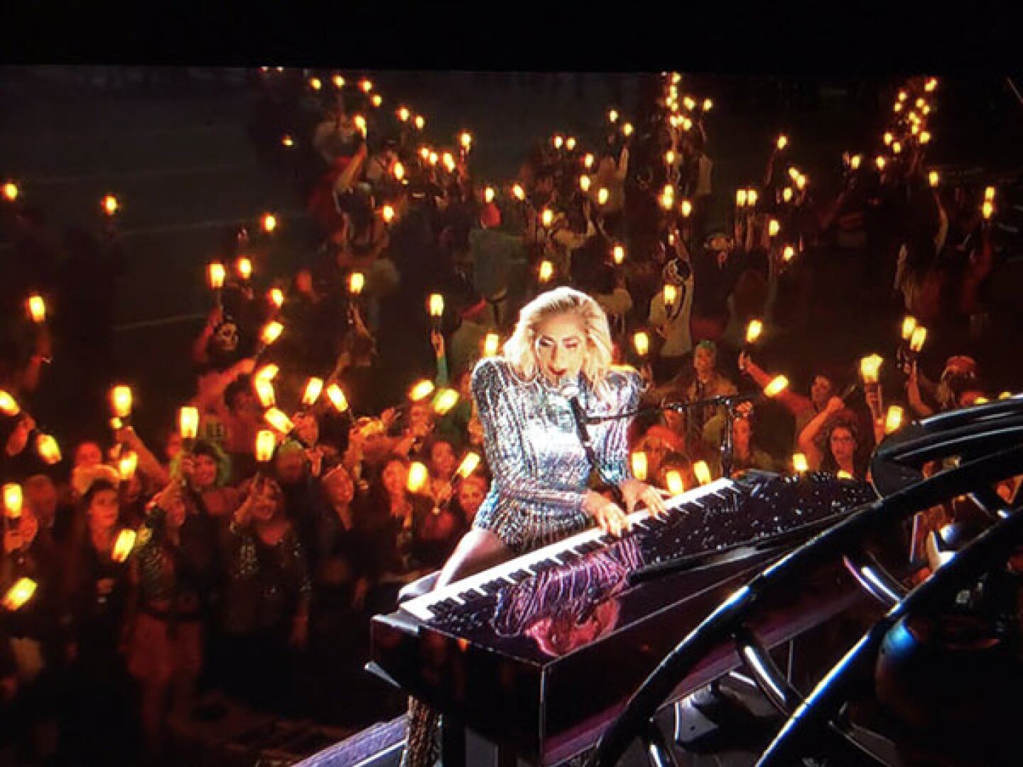 LadyGaga_piano
