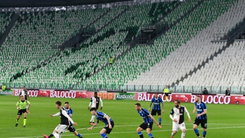 ejcentral_deporte_aficionados_estadio_afp