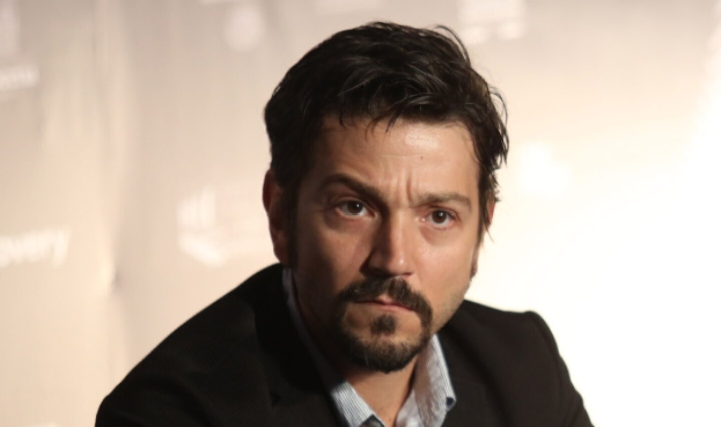 Diego_Luna_coronavirus