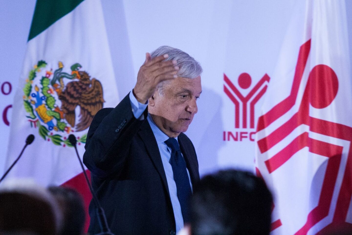 CIUDAD DE MÉXICO, 30ABRIL2019.- Andrés Manuel López Obrador, presidente de México, durante la 188 asamblea general del Instituto del Fondo Nacional de la Vivienda para los Trabajadores (Infonavit). FOTO: GALO CAÑAS /CUARTOSCURO.COM