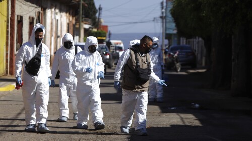 Identifican once "perfiles genéticos" en masacre en funeral en México