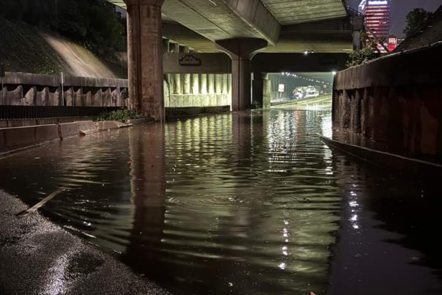 Inundación Periférico Paseo de la Reforma