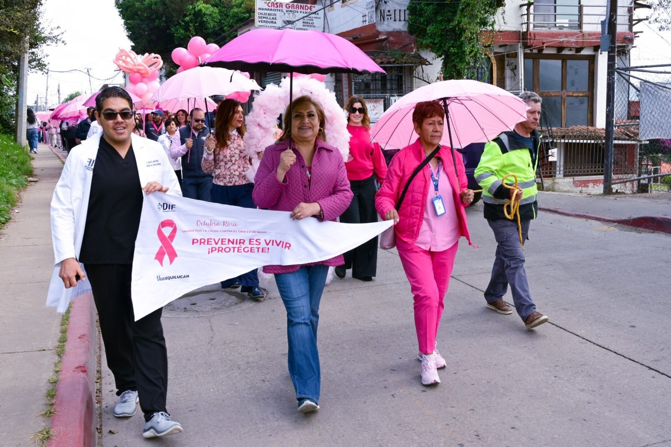 huixquilucan-brinda-mas-de-350-tratamientos-contra-el-cancer-de-mama-1.jpg