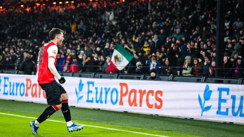 santiago-gimenez-hugo-sanchez