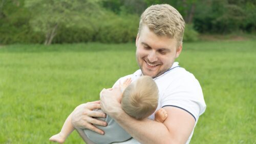 dad-and-baby-2022-01-29-17-56-01-utc