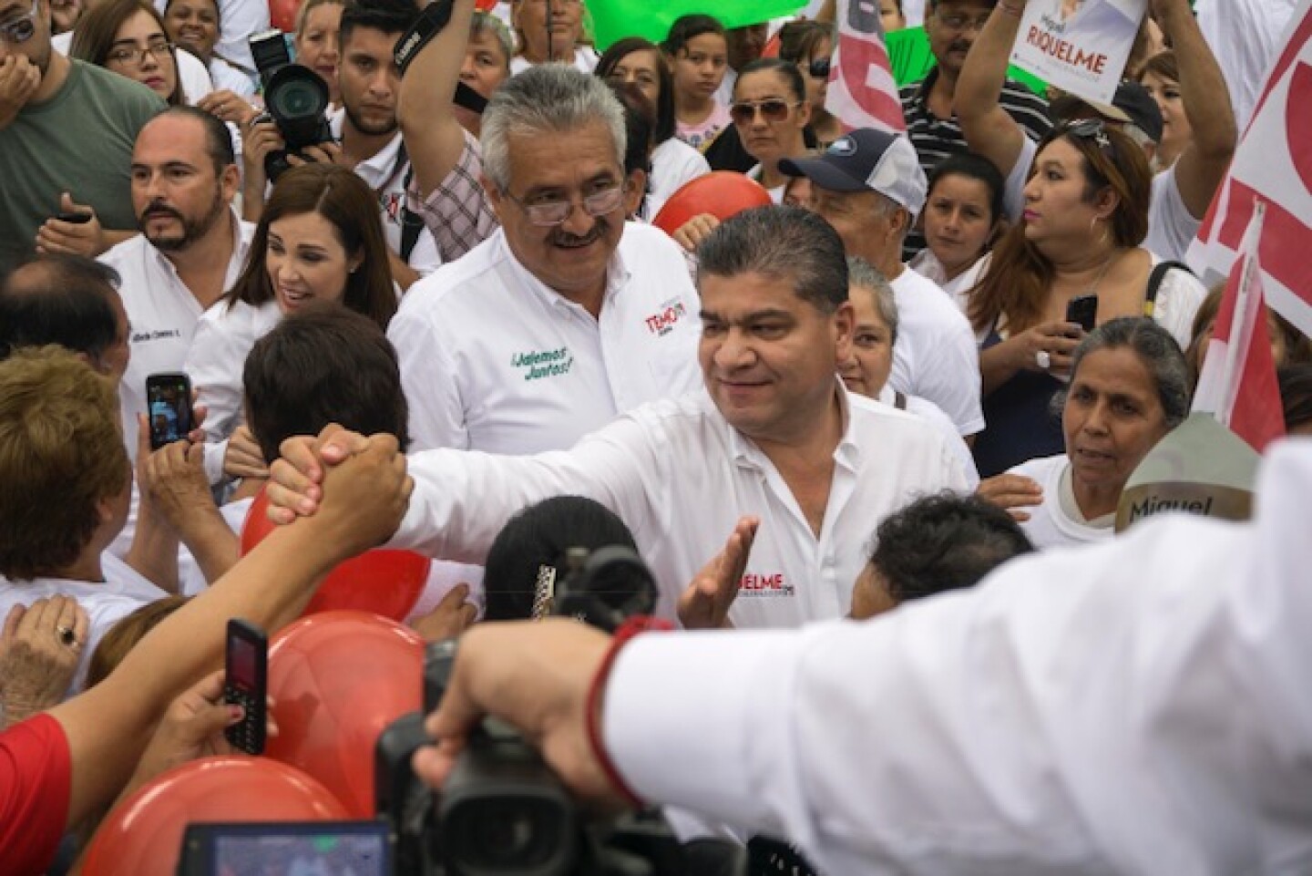 2017-04-28-PHOTO-00000012