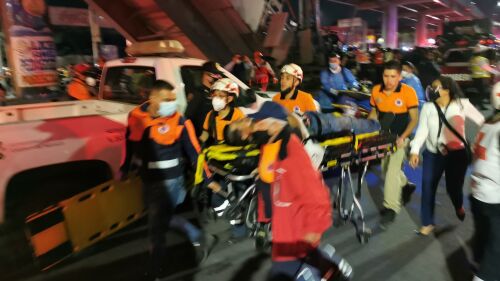 La Jefa de Gobierno confirmó la muerte de 13 personas tras el colapso de un tramo elevado de la Linea 12 del Metro, a la altura de la estación Olivos.