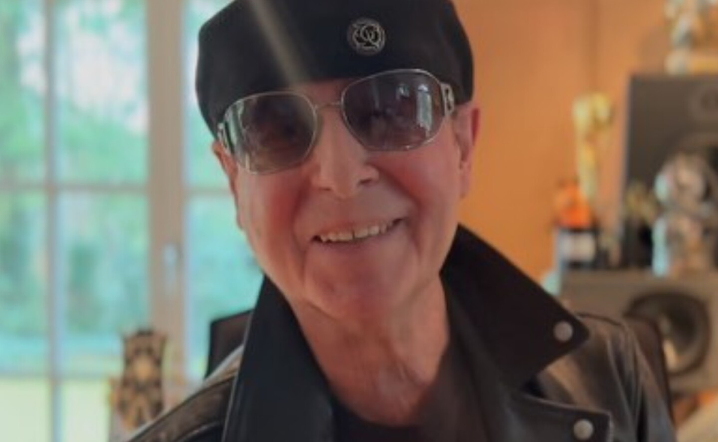 scorpions_cancela_vive_latino_2024_billy_idol