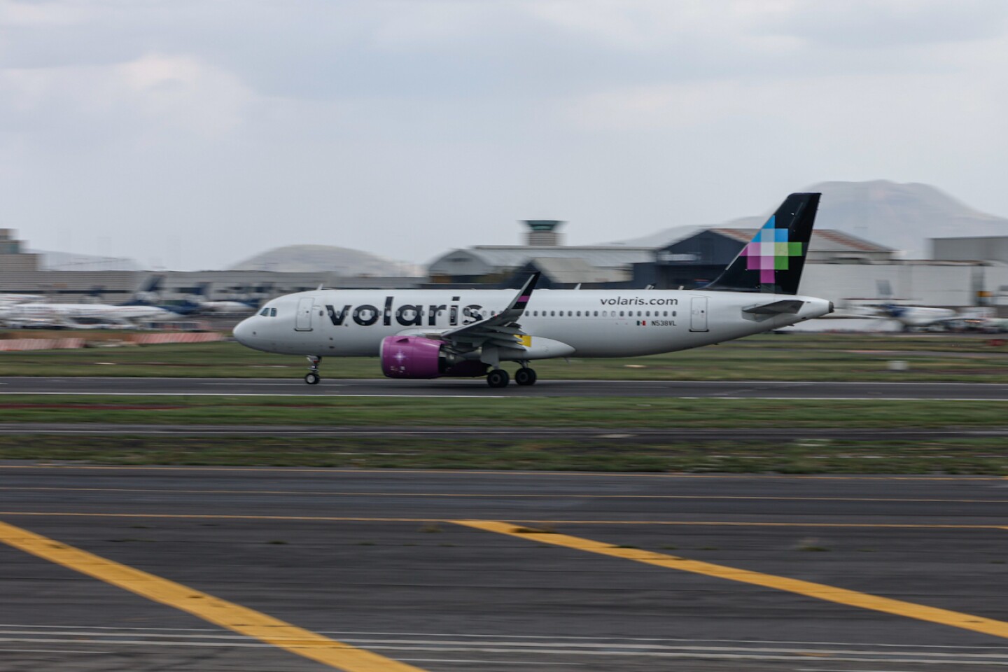 aeropuerto-AICM-CDMX-avión 5